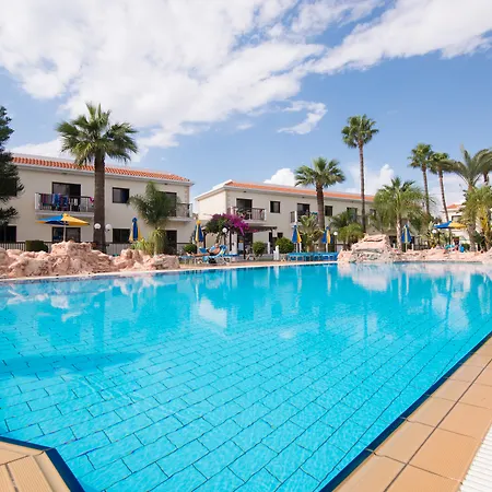 Loutsiana Deluxe Apts 3*