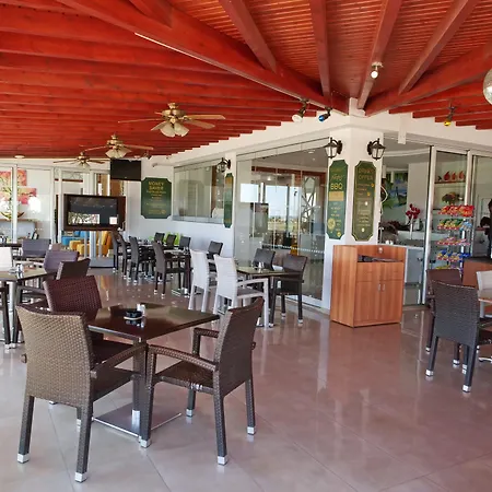 Loutsiana Deluxe Apts 3*