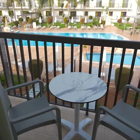 Aparthotel Loutsiana Deluxe Apts 3*