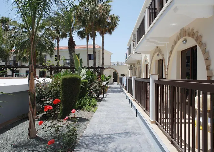 Lägenhetshotell Loutsiana Deluxe Apts Ayia Napa