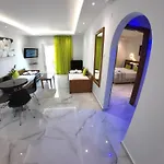 Loutsiana Deluxe Apts Apartahotel 3*