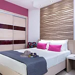 Apartahotel Loutsiana Deluxe Apts 3*