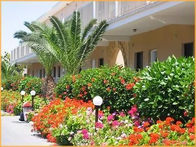 Loutsiana Deluxe Apts 3*