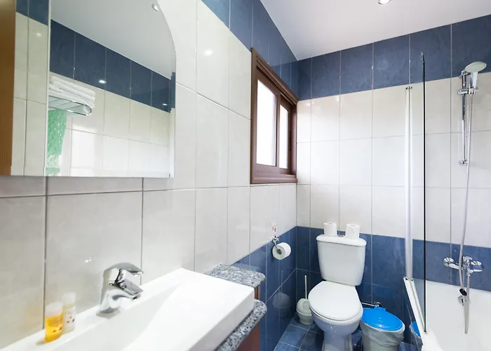 Lägenhetshotell Loutsiana Deluxe Apts 3*