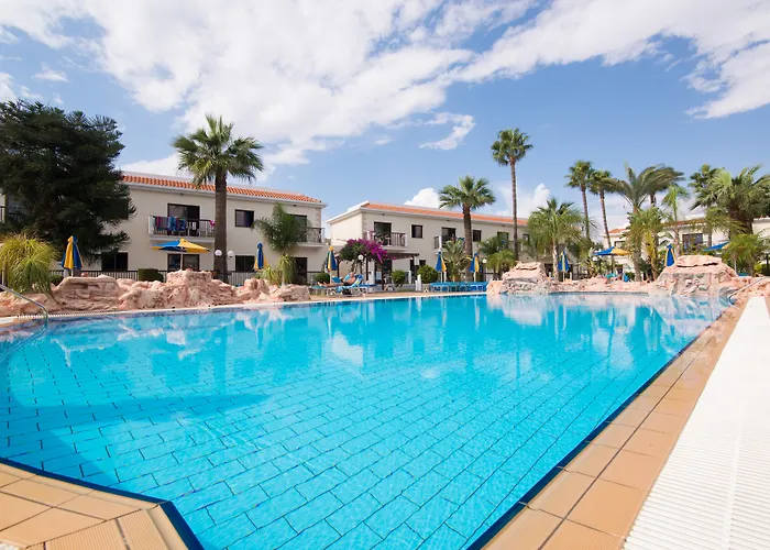 Loutsiana Deluxe Apts 3*