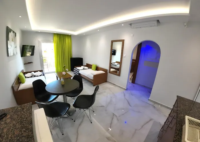 Lägenhetshotell Loutsiana Deluxe Apts 3*