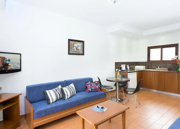 Loutsiana Deluxe Apts