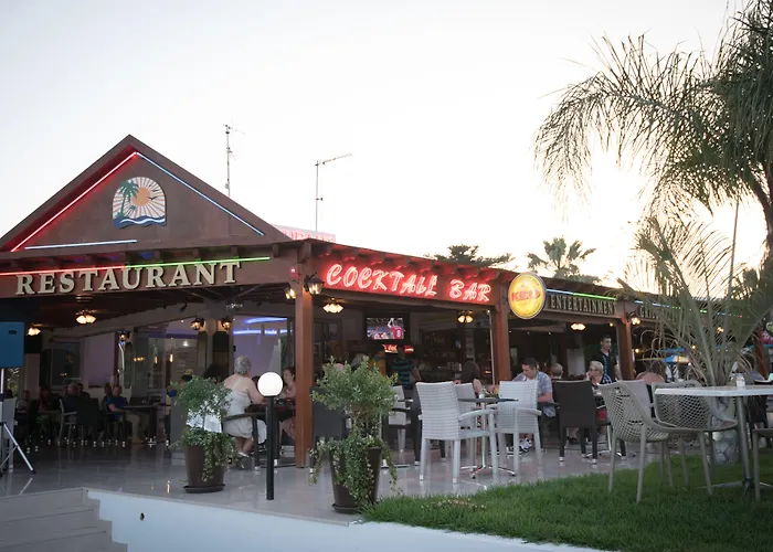 Lägenhetshotell Loutsiana Deluxe Apts 3*