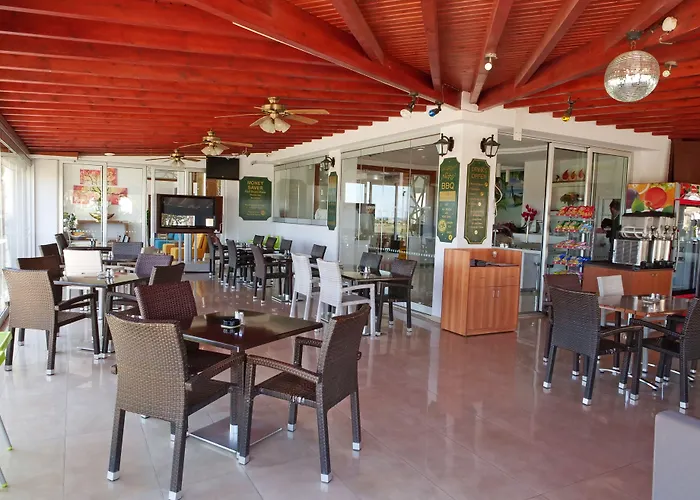 Loutsiana Deluxe Apts 3*