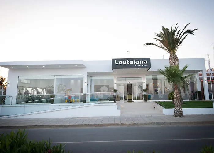 アパートホテル Loutsiana Deluxe Apts