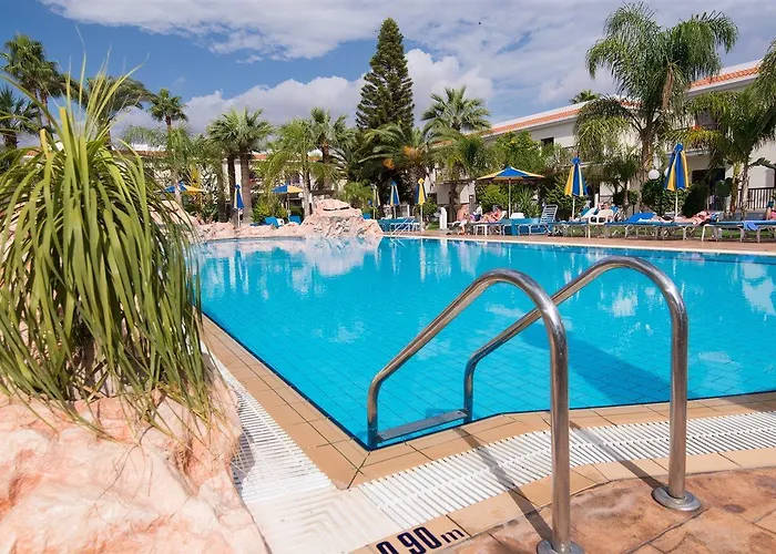 Lägenhetshotell Loutsiana Deluxe Apts Ayia Napa